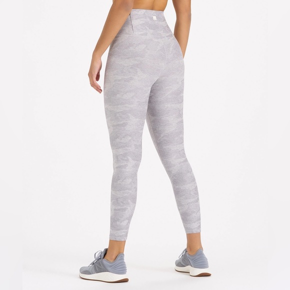 Vuori Clean Elevation Leggings 25" - Picture 1 of 6